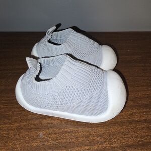 Gerber Baby Stretchy Knit Slip-On Sneakers Size 2